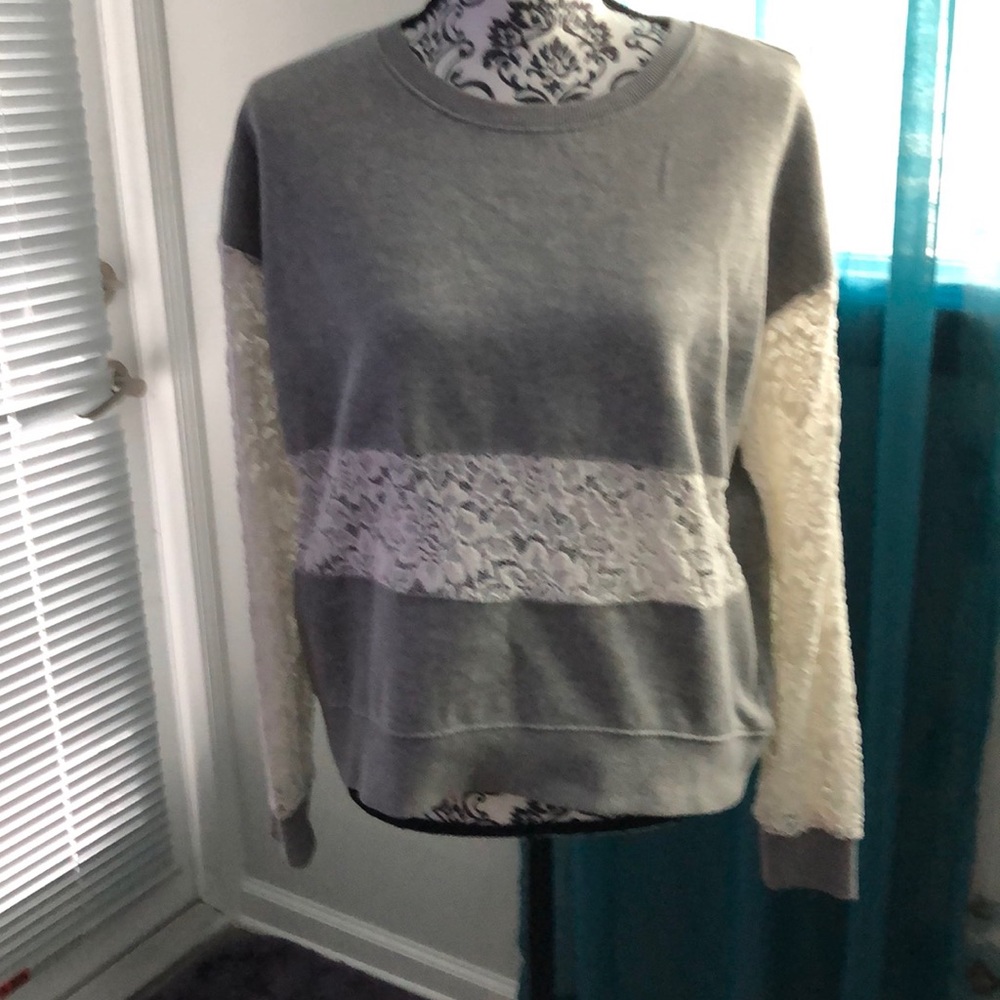 Cotton and Lace Sleeve Gray Sweater